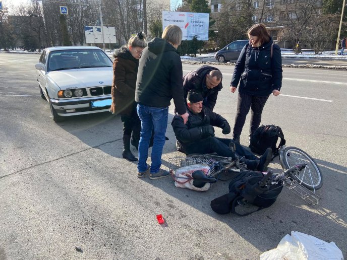 В Ужгороді збили велосипедиста, — соцмережі – 01
