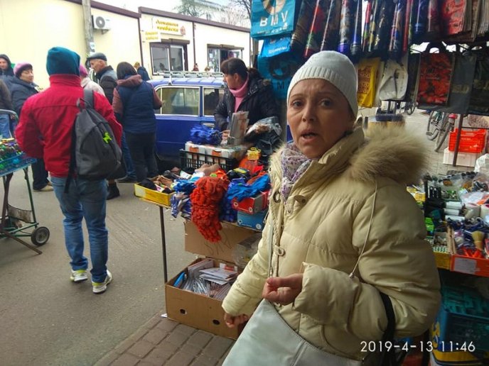 Людей попереджають про закарпаток, які збирають кошти на вулицях – 01 Людей попереджають про закарпаток, які збирають кошти на вулицях – 01