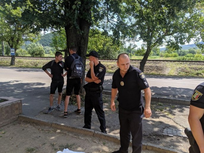 Нечесна агітація від Щура – голова Міжгірської райради прикидається кандидатом від президента – 05 Нечесна агітація від Щура – голова Міжгірської райради прикидається кандидатом від президента – 05