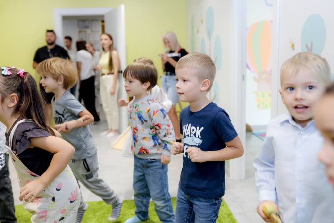 Діти в захваті, батьки — задоволені: як у Мукачеві діє студія сучасних методів навчання «Bee Yourself» – 20