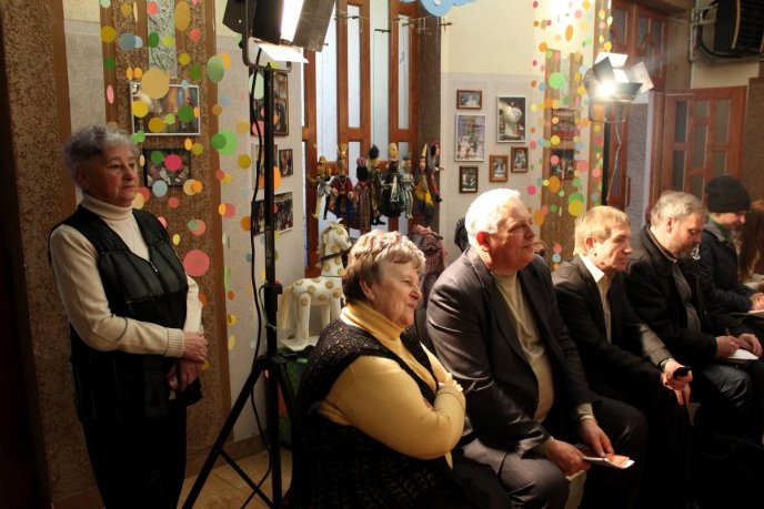 В Ужгороді презентували книгу про ляльковий театр – 03