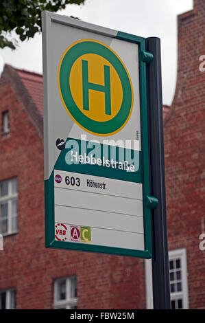 «Знак-хамелеон»: чому літера «H» на дорогах плутає водіїв – 03