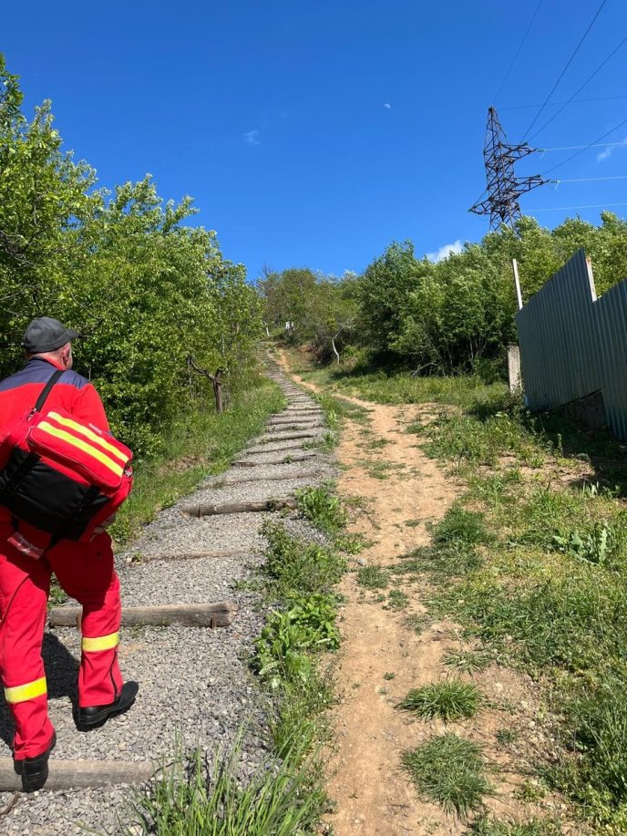 Парамедики здолали неабиякий шлях до пацієнтки / фото: «103 Закарпаття»