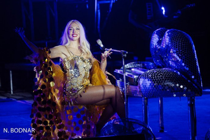 Шалений драйв: як Оля Полякова в Ужгороді виступала – 09