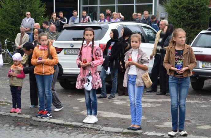 У Буштині попрощались з бійцем АТО Павлом Дурундою – 16