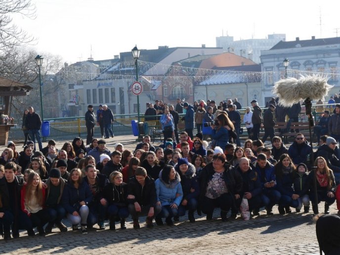 В Ужгороді зафіксували новий рекорд із наймасовіших обіймів в Україні – 10