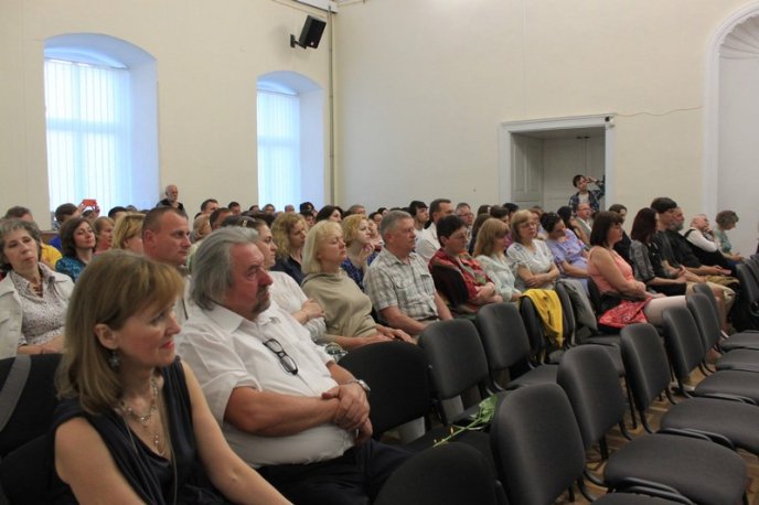 В обласному центрі розпочався "Фестиваль сучасної духовної музики" – 06