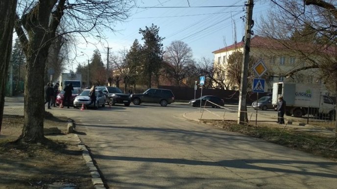 В Ужгороді зіткнулися два легковики – 01