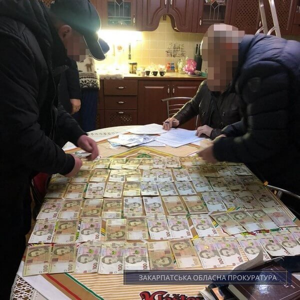 Судитимуть голову однієї з ОТГ Мукачівщини і його спільників – 02 Судитимуть голову однієї з ОТГ Мукачівщини і його спільників – 02
