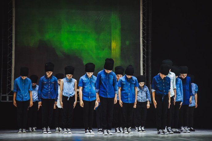 В Ужгороді студія сучасного танцю «Бліц» провела звітний концерт – 06