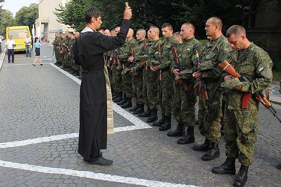 Сьогодні у зону АТО вирушив черговий загін закарпатських правоохоронців – 03