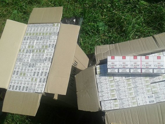 Заступника начальника відділу прикордонної служби «Дюла» затримали на хабарі – 04 Заступника начальника відділу прикордонної служби «Дюла» затримали на хабарі – 04