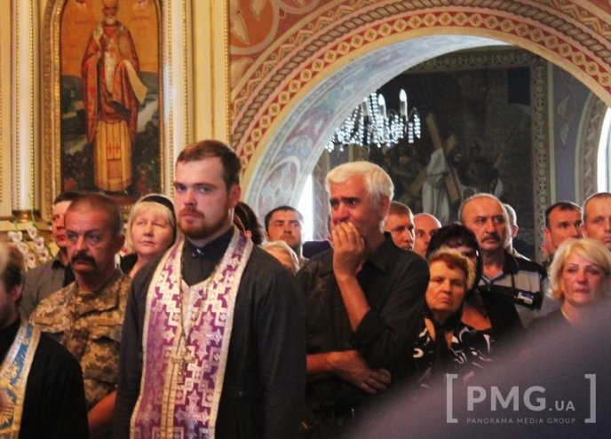 У Мукачеві попрощались з бійцем 128-ї бригади Олександром Павлюком – 20