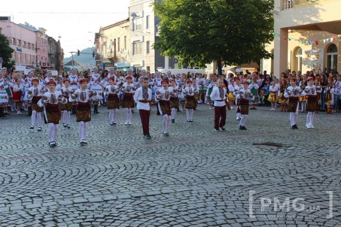 У центрі Мукачева стартував Всеукраїнський фестиваль "Смарагдові витоки" – 15