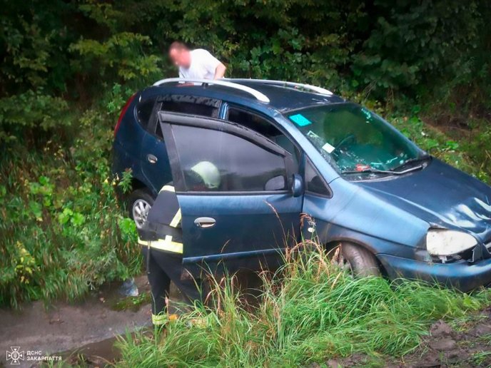 На трасі Київ-Чоп сталась аварія. Постраждала жінка – 01 ДТП на трасі Київ-Чоп