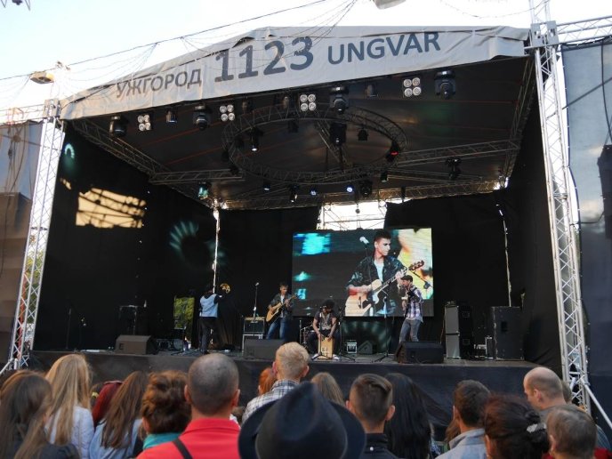 День Ужгорода завершується виступами українських рок-гуртів – 05