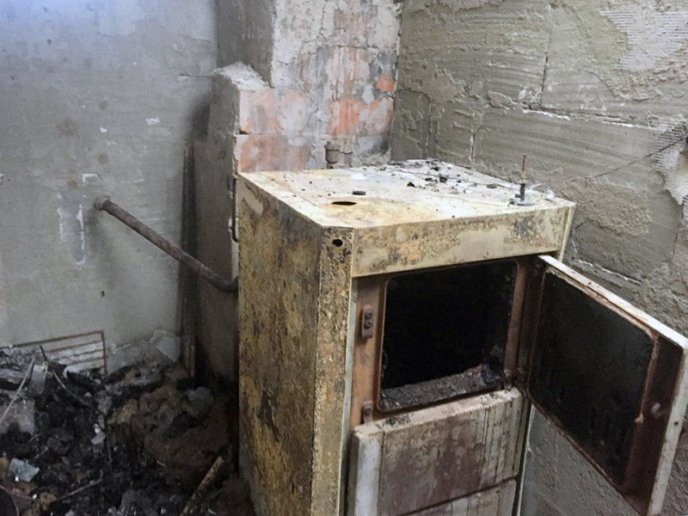 На Іршавщині пожежники врятували від знищення двоповерховий будинок – 03