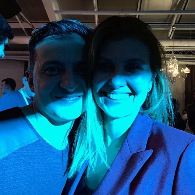 Дружина Володимира Зеленського: цікаві факти і фото потенційної Першої леді – 01