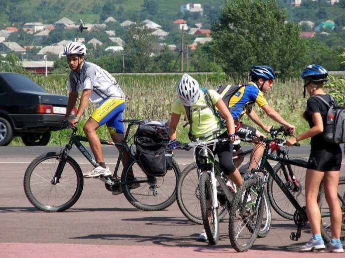 Мукачівські школярі та студенти здійснили велопробіг по Закарпаттю (ФОТО) – 04