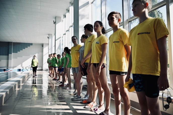 В Ужгороді відкрили найбільший модернізований шкільний басейн – 03