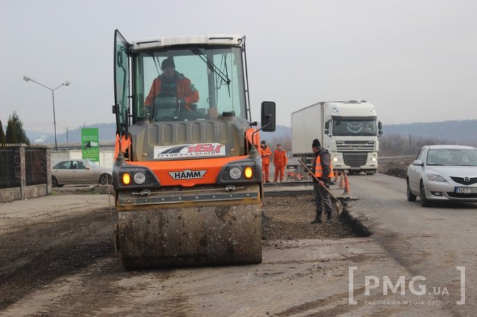 На вулиці Пряшівській-об’їзній почали ліквідовувати тріщини – 08