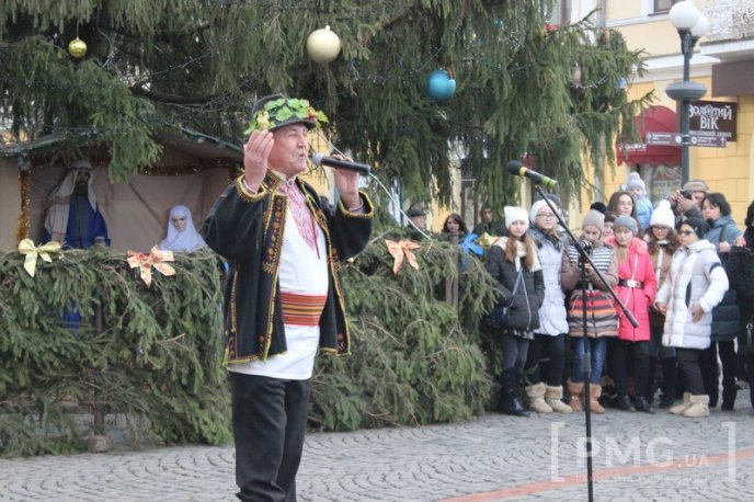 У Мукачеві урочисто відкрили фестиваль "Червене вино – 2016" – 13