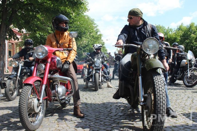 Байкери проїхались вулицями Мукачева – 30