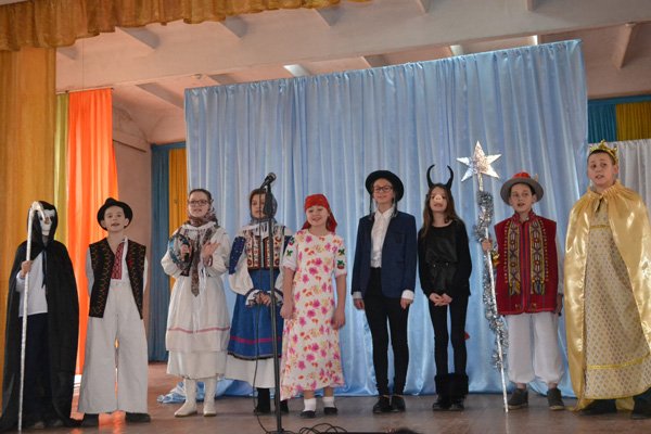 У Буштині стартував дитячий фестиваль колядок «Віфлеємська зіронька» – 09 У Буштині стартував дитячий фестиваль колядок «Віфлеємська зіронька» – 09