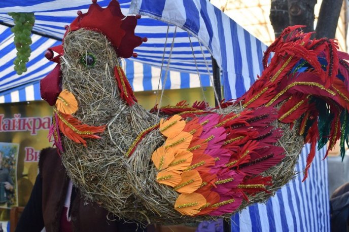 Багато м’яса, бограч, сири та мед: Берегово поринуло у винний фестиваль – 10