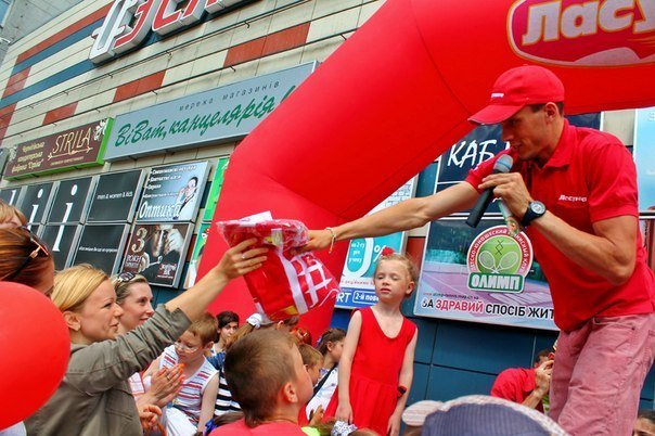 "Ласунка" підготувала мукачівцям незабутнє свято морозива – 03 "Ласунка" підготувала мукачівцям незабутнє свято морозива – 03