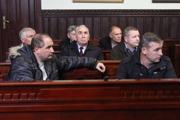 У Мукачеві відбулись громадські слухання щодо створення меморіального парку – 03