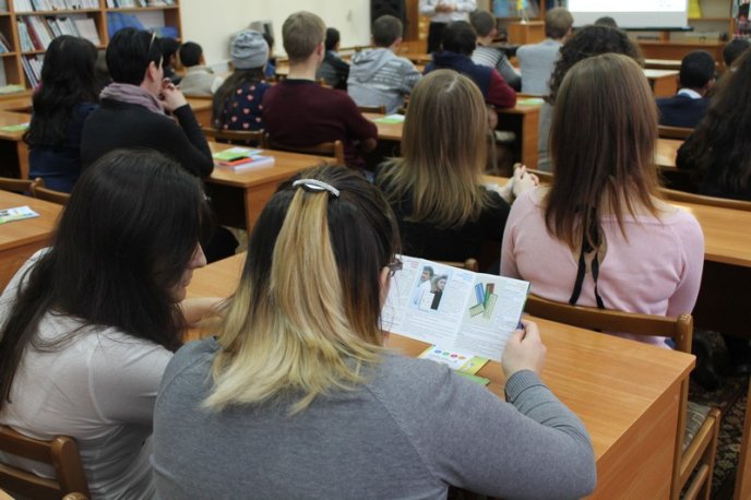 Обласну наукову бібліотеку на кілька годин перетворили на міні-лабораторію – 04