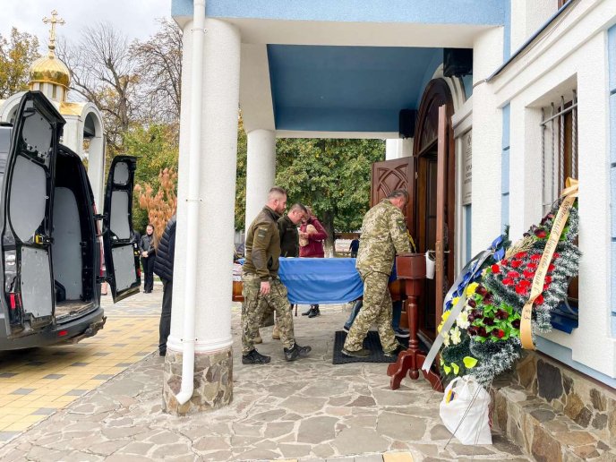 У Мукачеві в останню путь провели двох Героїв – 02