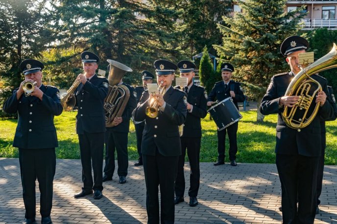 Троє дітей втратили батька: на Закарпатті поховали Героя – 08 Троє дітей втратили батька: на Закарпатті поховали Героя – 08