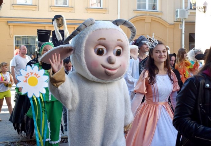 В Ужгороді розпочався фестиваль "Інтерлялька-2019" – 12
