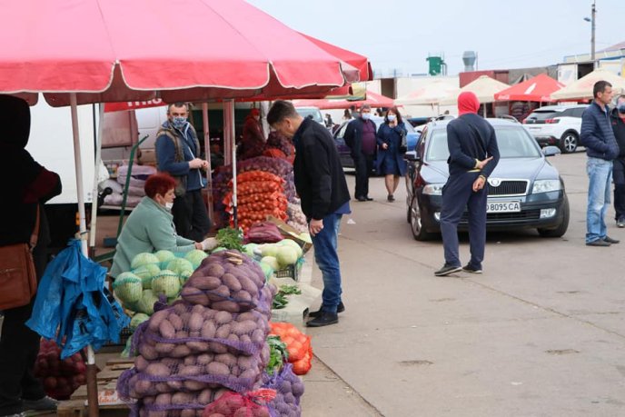 Новий очільник Закарпаття проінспектував мукачівські ринки – 02