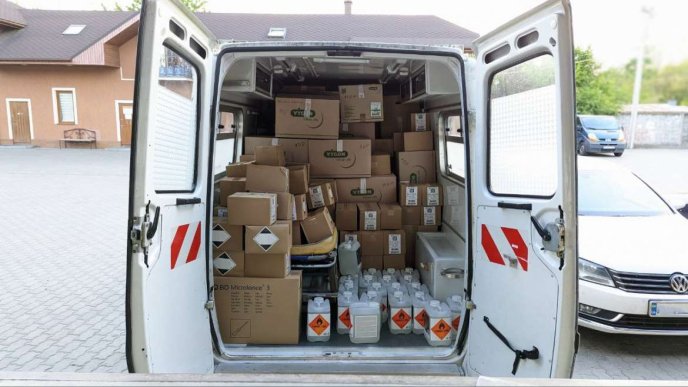 Французькі благодійники передали Україні мобільний шпиталь – 04