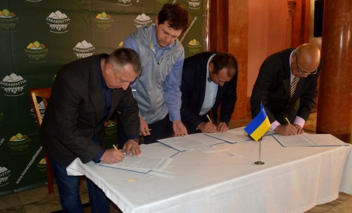 На Закарпатті відзначили кращих представників сфери туризму – 11