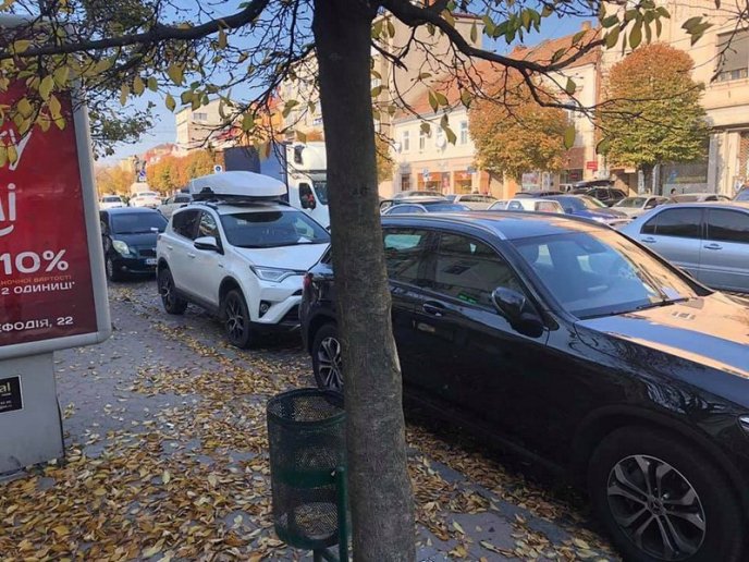 У Мукачеві водій впродовж дня отримав три штрафи – 01 У Мукачеві водій впродовж дня отримав три штрафи – 01