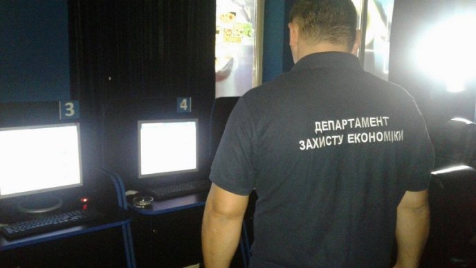 У Мукачеві виявили та закрили кілька гральних закладів – 05
