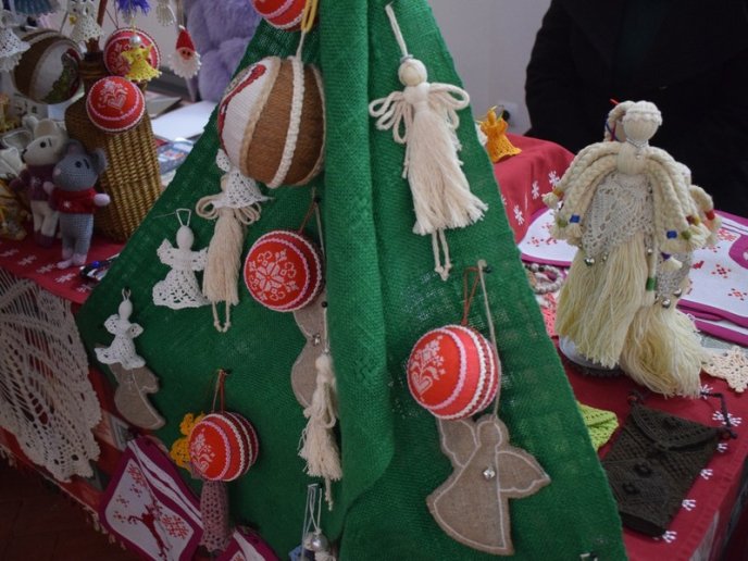 В Ужгороді триває "Закарпатський фестиваль пряників" – 47