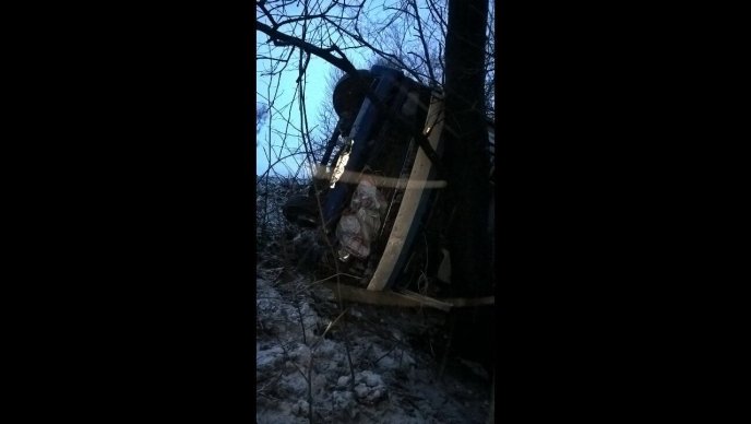 На Рахівщині автобус "Ясіня – Ужгород" із пасажирами зірвався з 15-метрового урвища – 04 На Рахівщині автобус "Ясіня – Ужгород" із пасажирами зірвався з 15-метрового урвища – 04