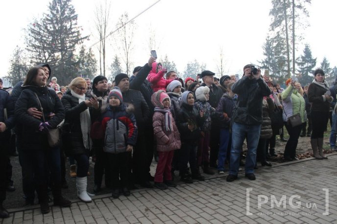 У Мукачеві урочисто відкрили фестиваль "Червене вино – 2016" – 37