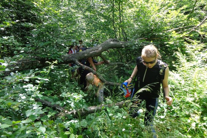 Вихованці мукачівського клубу "Товариш" освоюють найрізноманітніші туристичні маршрути Закарпаттям (ФОТО) – 01