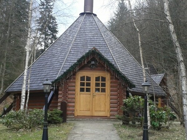 З’явились перші фото із захопленої дачі Віктора Медведчука у Жденієві (ФОТО) – 03