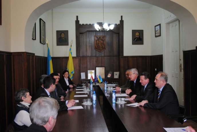 До Мукачева завітала високоповажна угорська делегація (ФОТО) – 03