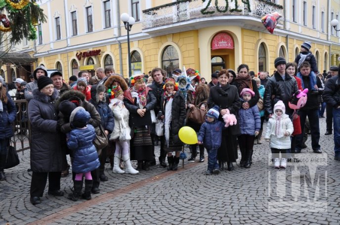 Цьогоріч “Червене вино” в першу чергу нагадує фестиваль шашлику, а вже потім вина – турист із Німеччини (ФОТОРЕПОРТАЖ) – 05
