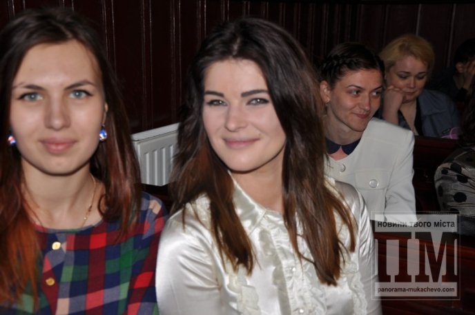 У Мукачеві нагородили лауреатів конкурсу "Шукаємо молоді педагогічні таланти" (ФОТО) – 03