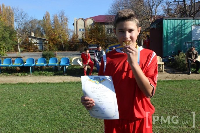 Гравців ФК "Сокіл" нагородили золотими медалями чемпіонату Мукачівщини з футболу – 07