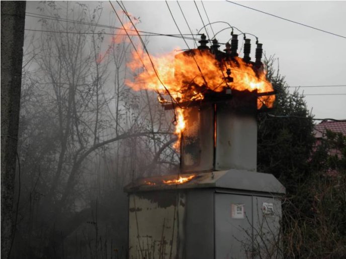 В одному із сіл Ужгородщини горіла трансформаторна підстанція – 05